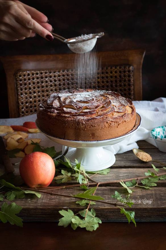 43326589_246860232654807_3911098838663823360_n(1)